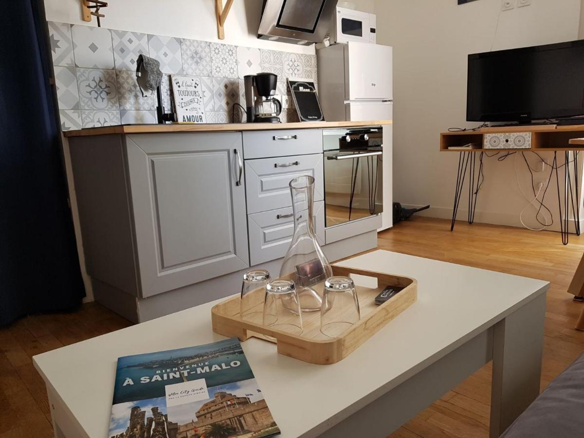 INTRAMUROS Charmant 30m2 entièrement rénové Saint-Malo Esterno foto